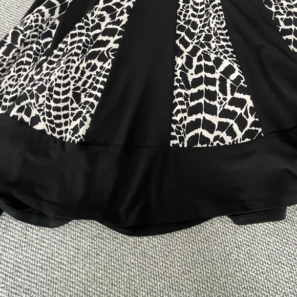 Connected Apparel Black and White Square Neck Mini Dress - Picture 10 of 16